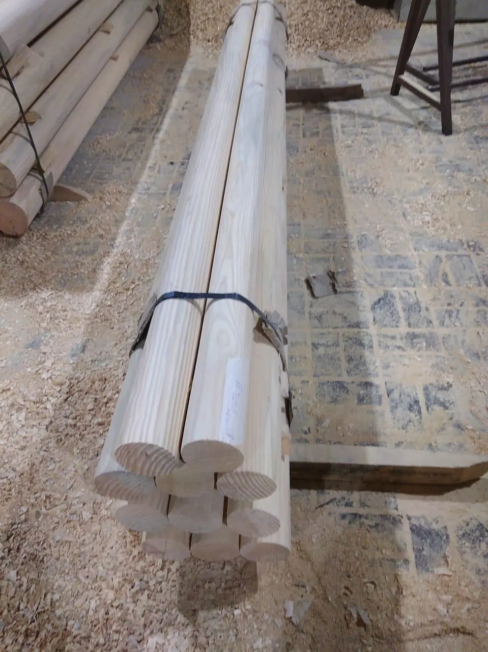 Natural and Customized Poles — Bestonhomes, photo 15 of 27